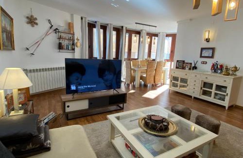 Pradollano Apartment | Apartamento Sierra Nevada 7 plazas lujo junto a telesilla estación