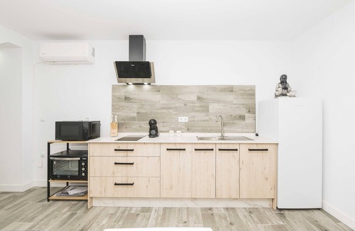 Rota House | APARTAMENTO TOM-ISI - Cozy Apartment in Rota with Free WiFi and 5 Minutes from the Beach