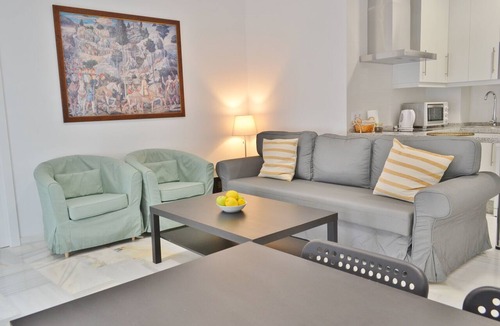 Centro Comercial Hotel | Apartamentos Cruz Conde