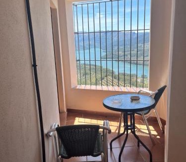 Hornos Apartment | Apartamentos Esencia vistas al embalse 2