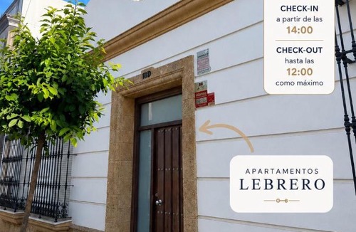 San Fernando Apartment | Apartamentos Lebrero