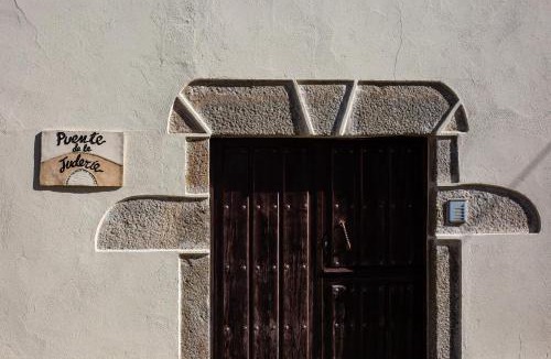 Hervas House | Apartamentos Puente de la Judería