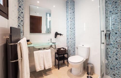 Central District Apartment | Apartamentos Reyes Católicos by Medina Living