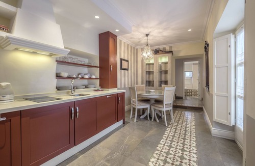 Cordoba Old City Apartment | Apartasuites Alberca Deluxe