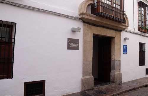 Cordoba Old City Apartment | Apartasuites Alberca Deluxe