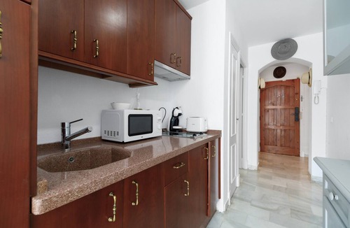 El Puerto de Santa Maria Apartment | Apartment 'Vistahermosa' with Shared Pool, Wi-Fi and Air Conditioning