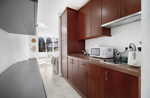 El Puerto de Santa Maria Apartment | Apartment 'Vistahermosa' with Shared Pool, Wi-Fi and Air Conditioning