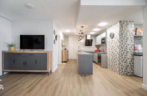 El Puerto de Santa Maria Apartment | Apartment "Brisa Marina" with Shared Pool & Wi-Fi