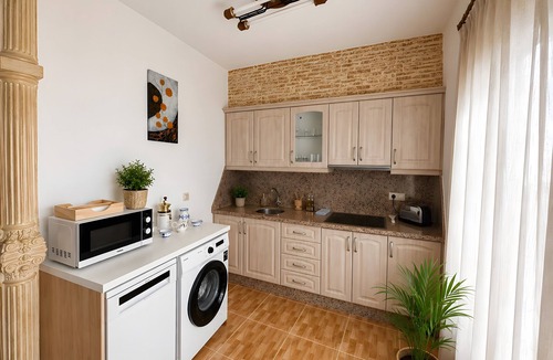 Sorihuela del Guadalimar Villa | Apartment 'Antonia' with Mountain Views, Wi-Fi, and Air Conditioning