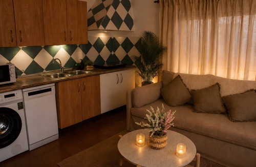 Sorihuela del Guadalimar Villa | Apartment 'Casa Manuela' with Mountain Views, Wi-Fi and Air Conditioning