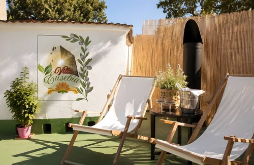 Sorihuela del Guadalimar Villa | Apartment 'Casa Manuela' with Mountain Views, Wi-Fi and Air Conditioning