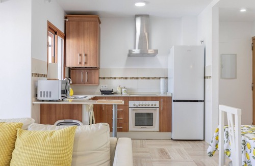 Poblado Sancti Petri Apartment | Apartment 'Brisa De La Barrosa' with Shared Pool, Private Terrace and Air Conditioning