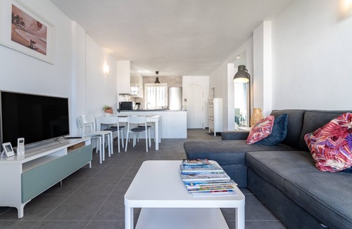 Sitio de Calahonda Apartment | Apartment '210 Mijas Sea View Bahia Playa' with Sea Views, Wi-Fi and Air Conditioning.