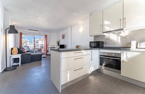 Sitio de Calahonda Apartment | Apartment '210 Mijas Sea View Bahia Playa' with Sea Views, Wi-Fi and Air Conditioning.