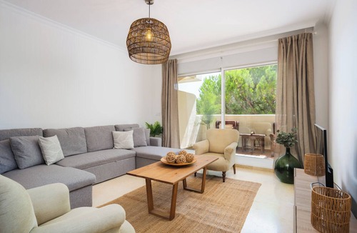 Elviria Apartment | APARTMENT 3B - SM GREEN HILLS - VILLA FILIPA