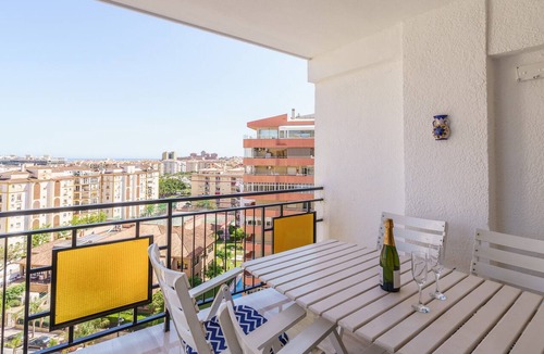 Fuengirola Apartment | Apartment 'Acapulco 6' close to the Beach with Shared Pool & Wi-Fi