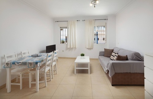 La Cala del Moral Apartment | Apartment 'Apartamento La Cala' with Sea View, Wi-Fi and Air Conditioning
