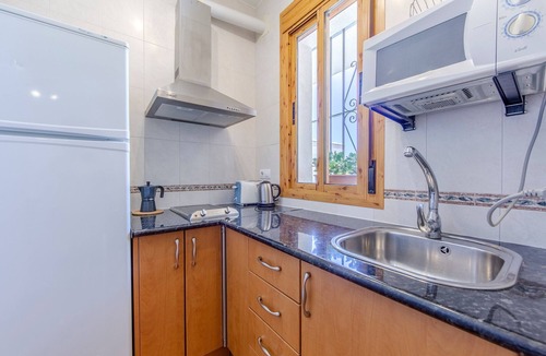 Velez Rubio Apartment | Apartment 'Apartamento Pino' with Mountain View, Wi-Fi and Air Conditioning