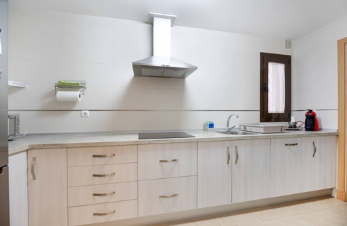 Rota Apartment | Apartment 'Apartamento Costa De La Luz' with Shared Pool, Private Terrace and Wi-Fi