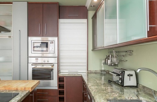 Cadiz Apartment | Apartment 'Atardecer Beach' with Sea View, Wi-Fi and Air Conditioning