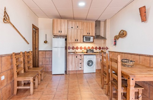 Jerez del Marquesado Apartment | Apartment 'Barranco' with Mountain View, Shared Terrace and Wi-Fi