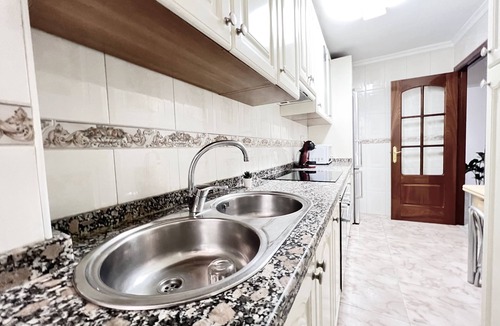 Los Tilos Apartment | Apartment-Budget-Ensuite with Shower-No view