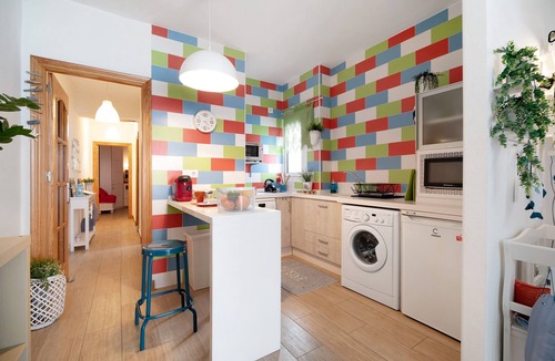 Chipiona Apartment | Apartment Caepionis close to the Beach with Shared Rooftop Terrace & Wi-Fi
