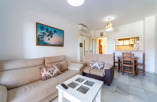 Aguadulce Apartment | Apartment 'Calle Ciruelo' with Sea Views, Wi-Fi and Air Conditioning