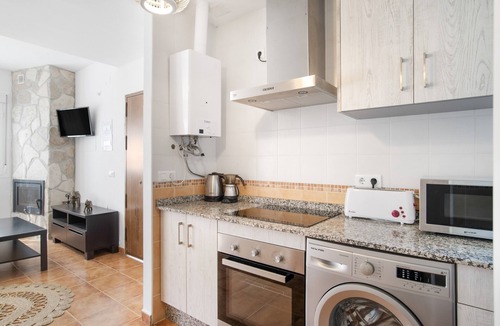 Montejaque Apartment | Apartment 'Casa José' with Mountain View, Shared Pool and Shared Garden