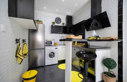 Chipiona Apartment | Apartment 'Casa Margara' with Wi-Fi and Air Conditioning