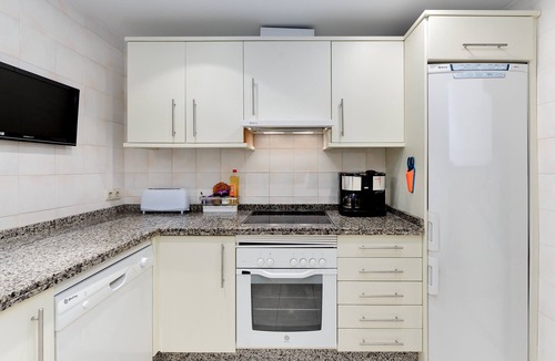 Manilva Apartment | Apartment 'Casa Vasari' with Sea View, Wi-Fi and Air Conditioning