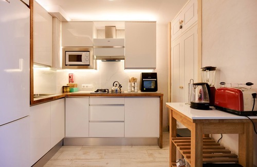 Chipiona Apartment | Apartment “Chipiona, Cruz del Mar 1st Line” with Sea Views, Terrace, Parking & Wi-Fi