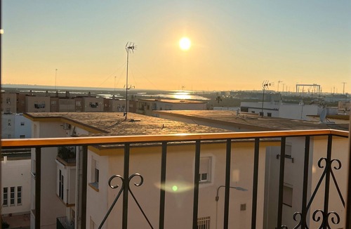 Puerto Real Apartment | Apartment 'Con Vistas A La Bahía' with Sea View, Balcony and Wi-Fi