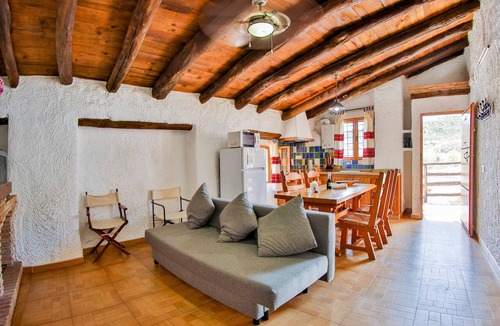 Castillejar Apartment | Apartment 'Cortijo' with Mountain View, Wi-Fi and Air Conditioning