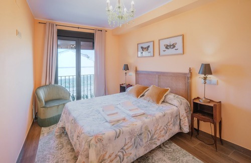 Roda de Eresma Apartment | Apartment 'El Rincón De La Naturaleza-3 Bedrooms' with Private Pool, Wi-Fi & Air Conditioning