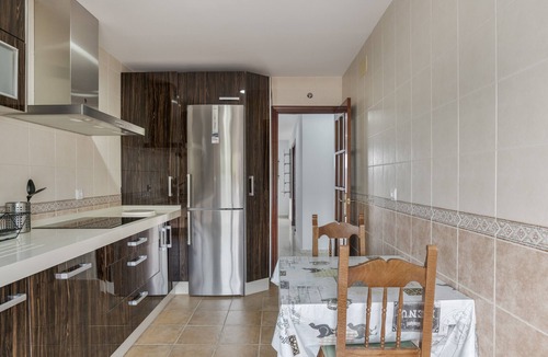 Alcala de los Gazules Apartment | Apartment 'Casa Gazules' with Private Terrace, Wi-Fi and Air Conditioning