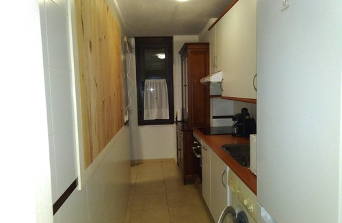 Azuqueca de Henares Apartment | Apartment with breakfast and garage