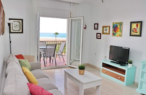 Conil de la Frontera City Center Apartment | Apartment in Conil amazing beach views