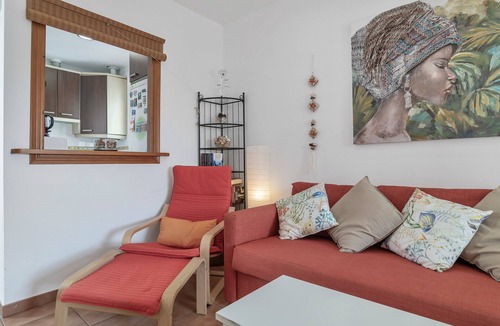 Conil de la Frontera City Center Apartment | Apartment 'Casa Vir' Ideal for Families with Private Terrace and Air Conditioning