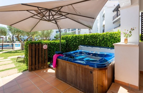 Roldan Apartment | Apartment "Luxury Pool and Spa - Casa Coco" with Pool, Whirlpool & Terraces