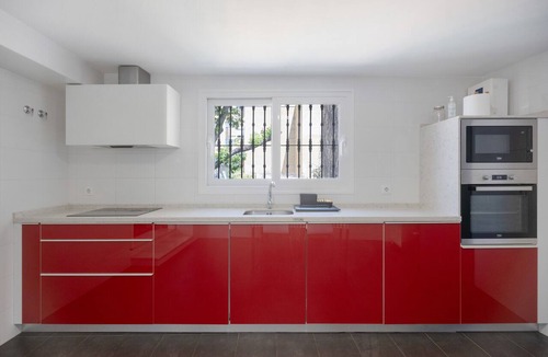 Sanlucar de Barrameda Apartment | Apartment 'Enjoy Sanlúcar de Barrameda' with Private Terrace, Wi-Fi, and Air Conditioning