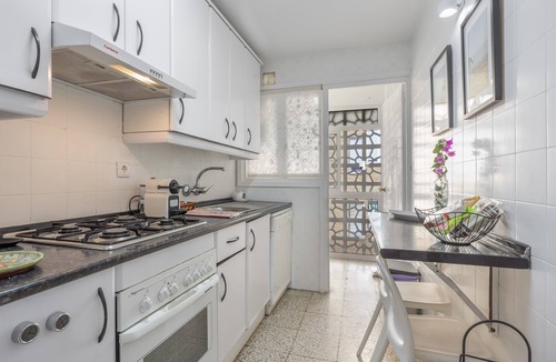 Sanlucar de Barrameda Apartment | Apartment 'Next To Piletas' with Sea Views, Private Balcony and Wi-Fi
