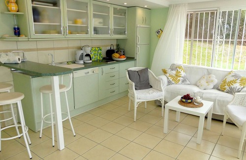 Caleta de Velez Apartment | Apartment 'Estaño' with Sea View, Private Pool and Wi-Fi