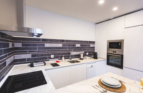 Distrito Sur Apartment | Apartment 'Flores De Cordoba Clavel 4' with Wi-Fi and Air Conditioning