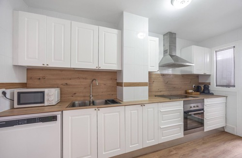 Chipiona Apartment | Apartment 'Golf Y Costa' with Shared Pool, Wi-Fi and Air Conditioning