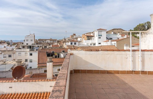 San Ildefonso Apartment | Apartment 'Granada David' with Shared Terrace, Wi-Fi and Air Conditioning