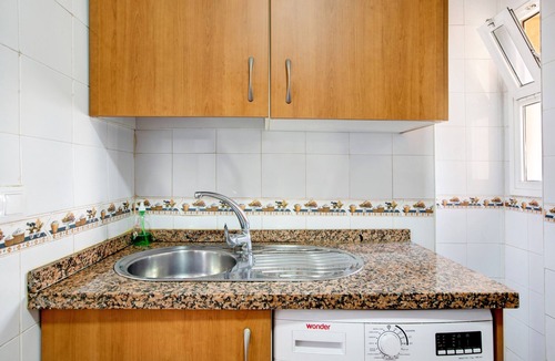 Carretera de Cadiz Apartment | Apartment 'Heroes De Sostoa 3' with Mountain View, Private Terrace and Wi-Fi
