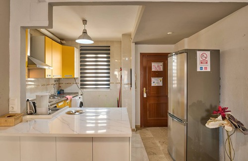 Lucena Apartment | Apartment 'Huerto' with Private Terrace, Wi-Fi and Air Conditioning