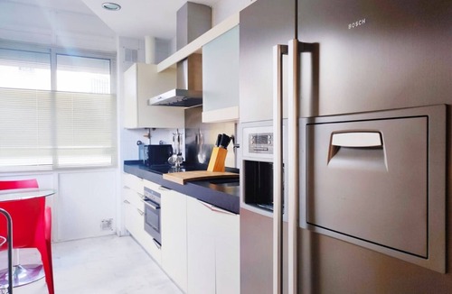 Doctor Barraquer-Grupo Renfe-Policlinico Apartment | Apartment in Seville with parking, close to center