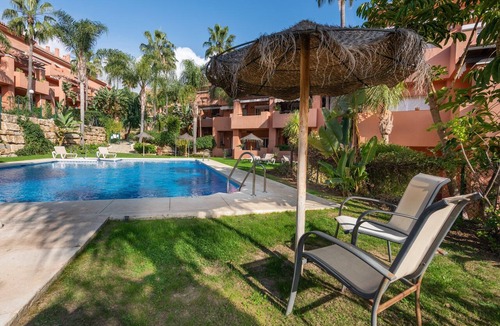 Urbanizacion Puerto de Estepona Apartment | Apartment 'La Fragata Estepona 3b 2b' with Sea View, Wi-Fi and Air Conditioning